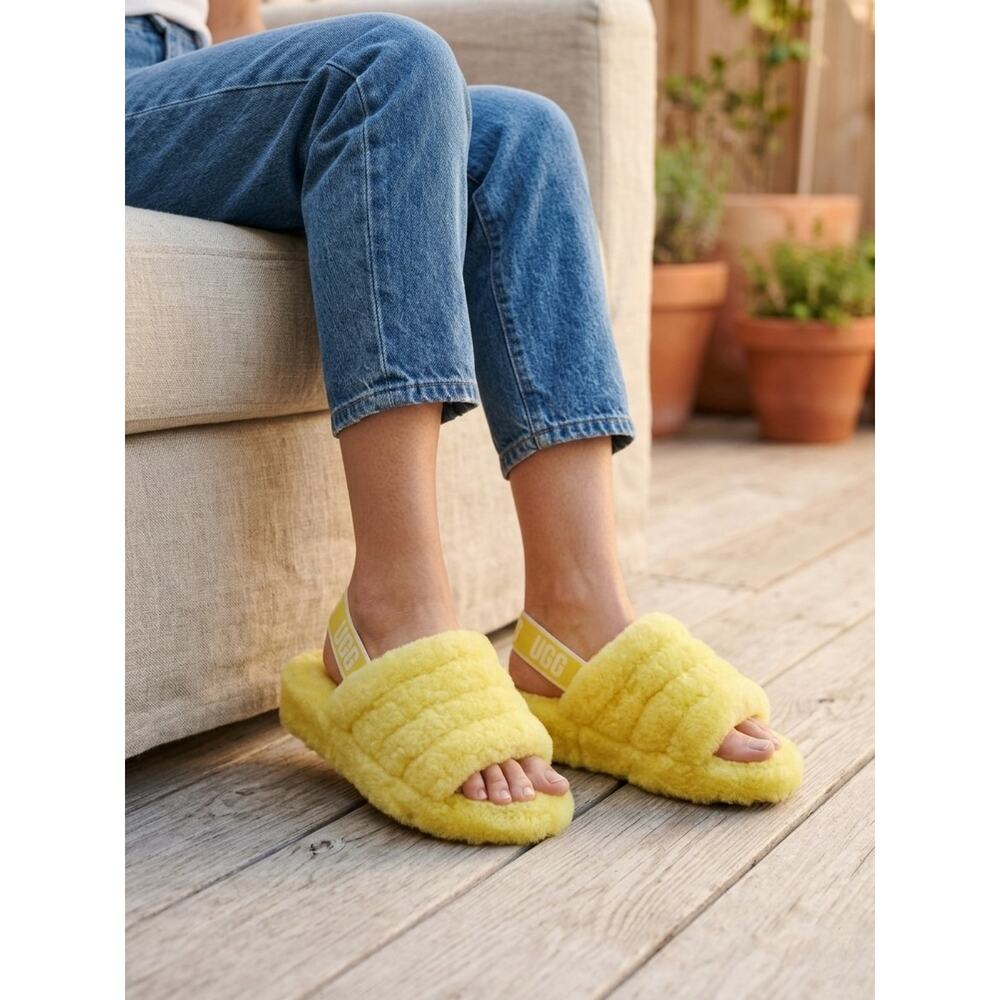 Women's UGG Fluff Yeah Slide Slippers - Yellow - Size 6 US / 37 EU - Excellent